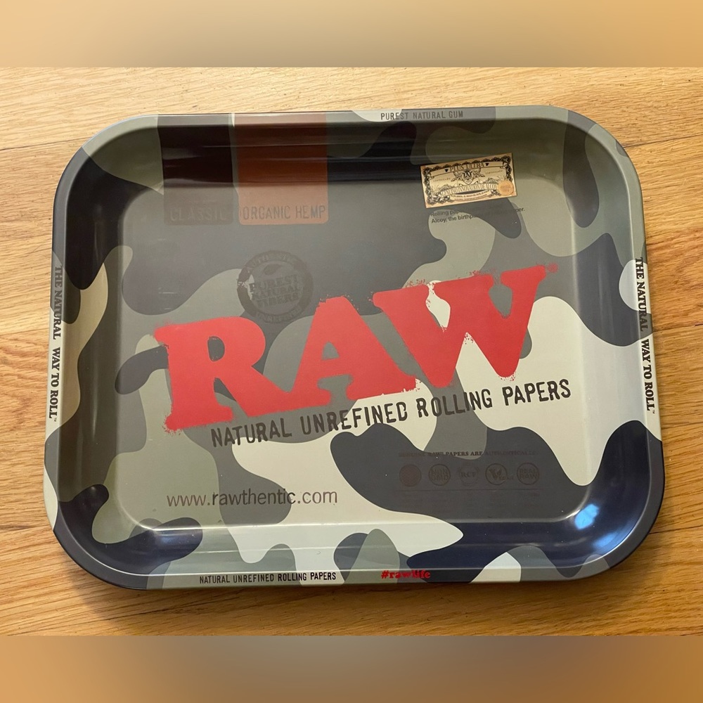 Raw Rolling Papers Large Rolling Trey 13.5x11in